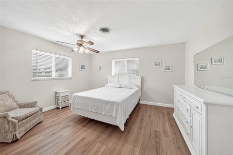 Villa ou maison à vendre à Englewood, Floride: 2 chambres, 125.23 m2 № 1908053 - photo 18
