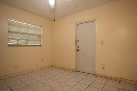 House in Tampa, Florida 3 bedrooms, 103.59 sq.m. № 1893831 - photo 11