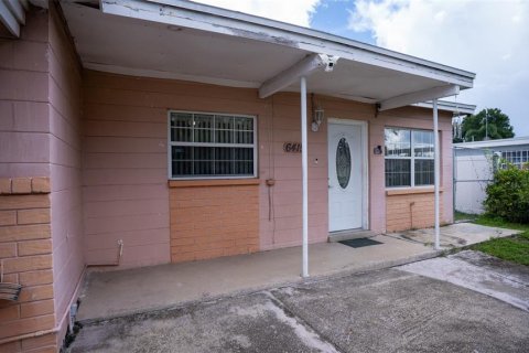 House in Tampa, Florida 3 bedrooms, 103.59 sq.m. № 1893831 - photo 3