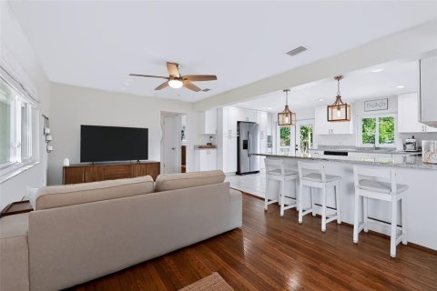 Casa en venta en Clearwater, Florida, 3 dormitorios, 116.13 m2 № 2394022 - foto 5