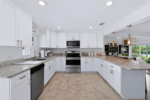 Casa en venta en Clearwater, Florida, 3 dormitorios, 116.13 m2 № 2394022 - foto 3