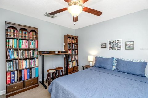Villa ou maison à vendre à New Port Richey, Floride: 4 chambres, 177.26 m2 № 2419149 - photo 14