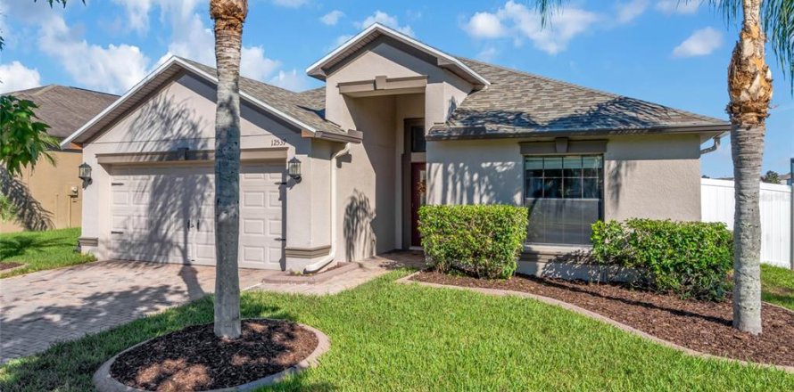 Villa ou maison à New Port Richey, Floride 4 chambres, 177.26 m2 № 2419149