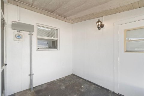 Casa en venta en Port Charlotte, Florida, 2 dormitorios, 78.04 m2 № 2145367 - foto 19