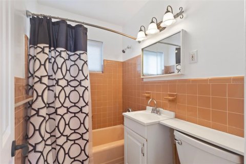 Casa en venta en Port Charlotte, Florida, 2 dormitorios, 78.04 m2 № 2145367 - foto 14