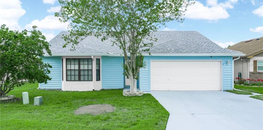House in Lakeland, Florida 2 bedrooms, 140.47 sq.m. № 1618161
