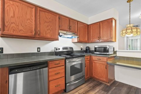 House in Lakeland, Florida 2 bedrooms, 140.47 sq.m. № 1618161 - photo 6