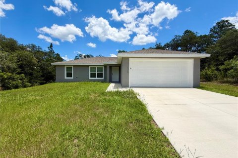 Villa ou maison à Citrus Springs, Floride 3 chambres, 128.3 m2 № 2211447