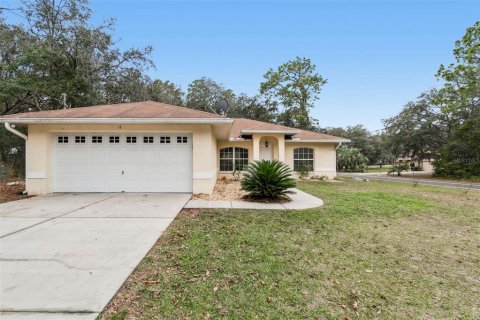 House in Inverness, Florida 3 bedrooms, 128.21 sq.m. № 2093573 - photo 2