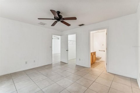 House in Inverness, Florida 3 bedrooms, 128.21 sq.m. № 2093573 - photo 20