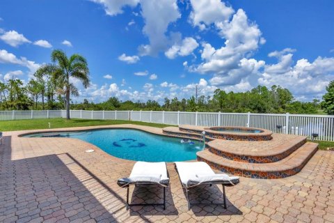 Casa en venta en North Port, Florida, 4 dormitorios, 303.79 m2 № 1894723 - foto 25