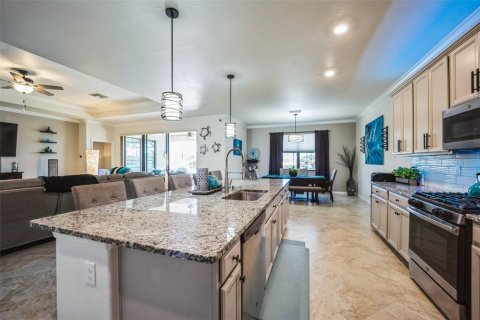 House in Bradenton, Florida 3 bedrooms, 228.08 sq.m. № 1591422 - photo 23