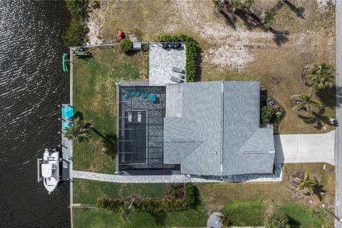 House in Port Charlotte, Florida 3 bedrooms, 144.18 sq.m. № 1724365 - photo 28