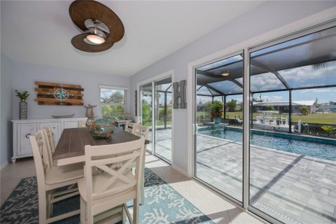 House in Port Charlotte, Florida 3 bedrooms, 144.18 sq.m. № 1724365 - photo 14
