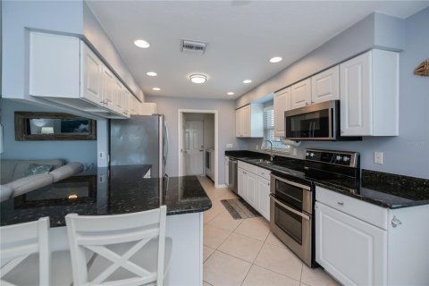 House in Port Charlotte, Florida 3 bedrooms, 144.18 sq.m. № 1724365 - photo 8
