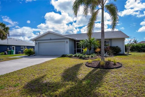 House in Port Charlotte, Florida 3 bedrooms, 144.18 sq.m. № 1724365 - photo 29