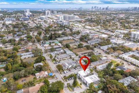 Condo in Hollywood, Florida, 1 bedroom  № 2036015 - photo 22