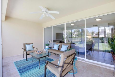 Copropriété à louer à Jupiter, Floride: 2 chambres, 81.38 m2 № 1224693 - photo 1