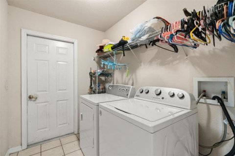 House in Leesburg, Florida 3 bedrooms, 151.24 sq.m. № 2216695 - photo 29