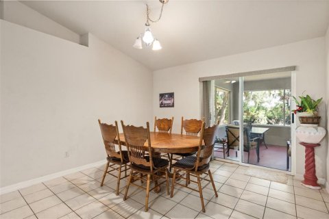 House in Leesburg, Florida 3 bedrooms, 151.24 sq.m. № 2216695 - photo 14