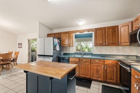 House in Leesburg, Florida 3 bedrooms, 151.24 sq.m. № 2216695 - photo 17