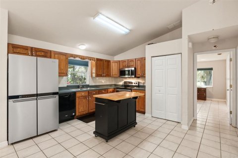 House in Leesburg, Florida 3 bedrooms, 151.24 sq.m. № 2216695 - photo 15