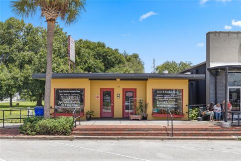 Propiedad comercial en venta en Tavares, Florida, 174.47 m2 № 1295369 - foto 1
