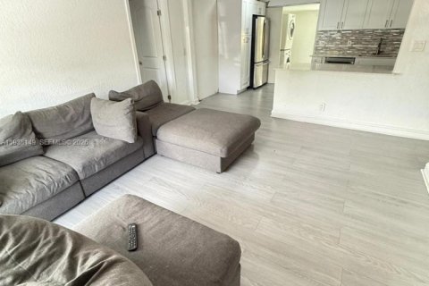 Купить виллу или дом в Дания-Бич, Флорида 3 спальни, 120.31м2, № 1996393 - фото 4