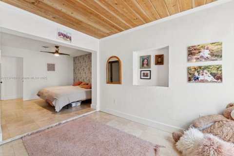 Casa en venta en Hollywood, Florida, 5 dormitorios, 289.86 m2 № 1487392 - foto 18