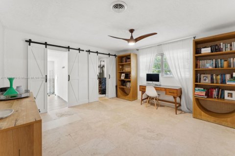 Casa en venta en Hollywood, Florida, 5 dormitorios, 289.86 m2 № 1487392 - foto 24