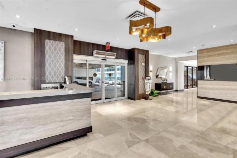 Купить кондоминиум в Авентура, Флорида 2 спальни, 105.72м2, № 1836226 - фото 26