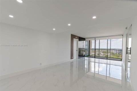 Купить кондоминиум в Авентура, Флорида 2 спальни, 105.72м2, № 2022634 - фото 7