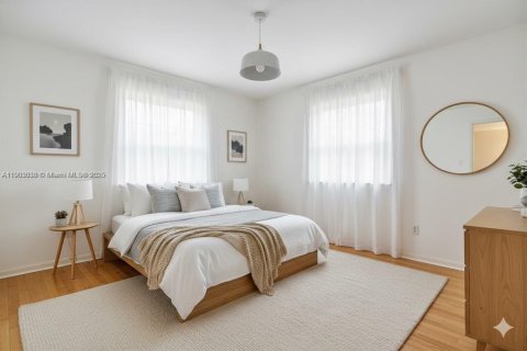 Villa ou maison à vendre à Hialeah, Floride: 3 chambres, 91.88 m2 № 1954716 - photo 14