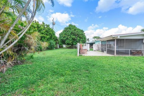 Villa ou maison à vendre à Hialeah, Floride: 3 chambres, 91.88 m2 № 1954716 - photo 24