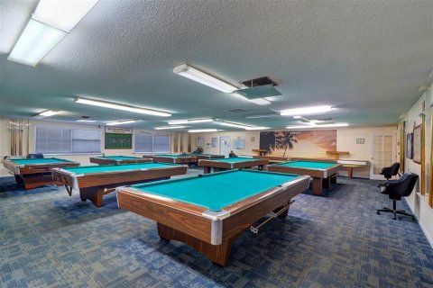 Condo in Gulfport, Florida, 2 bedrooms  № 1681859 - photo 27