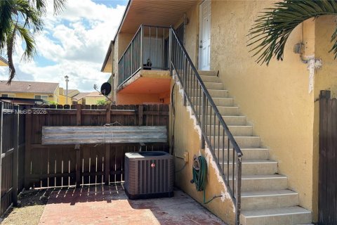 Condo à Miami, Floride, 2 chambres  № 2168766