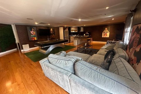Immobilier commercial à vendre à Fort Myers, Floride: 435.53 m2 № 2213600 - photo 12