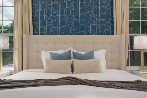 House in Palm City, Florida 9 bedrooms, 458.84 sq.m. № 2012171 - photo 23