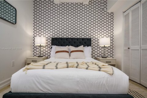 House in Palm City, Florida 9 bedrooms, 458.84 sq.m. № 2012171 - photo 21