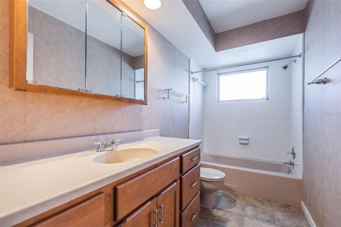 Casa en venta en Seminole, Florida, 4 dormitorios, 196.67 m2 № 1872882 - foto 18