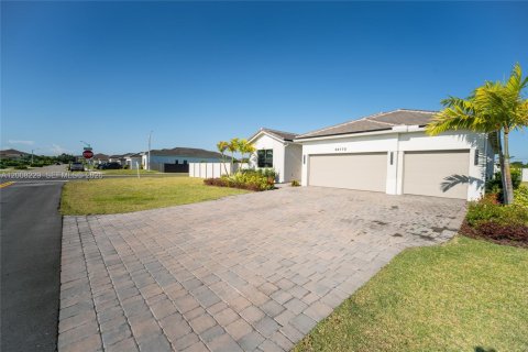 Villa ou maison à vendre à Homestead, Floride: 4 chambres, 280.1 m2 № 2072588 - photo 5