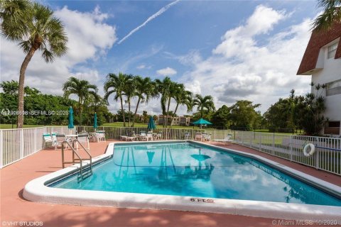 Copropriété à louer à Tamarac, Floride: 1 chambre, 69.31 m2 № 2076541 - photo 13