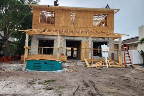 Casa en venta en Saint Petersburg, Florida, 3 dormitorios, 259.1 m2 № 2094054 - foto 3