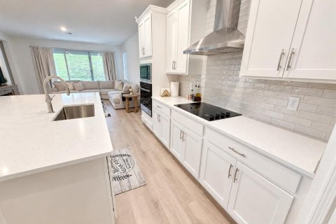 Villa ou maison à louer à Clermont, Floride: 4 chambres, 249.72 m2 № 2358110 - photo 3