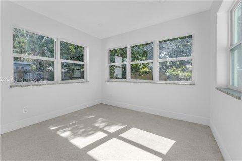 Propiedad comercial en venta en Hollywood, Florida № 2005991 - foto 26