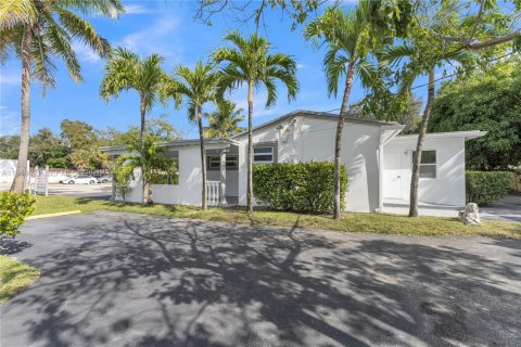 Propiedad comercial en venta en Hollywood, Florida № 2005991 - foto 5