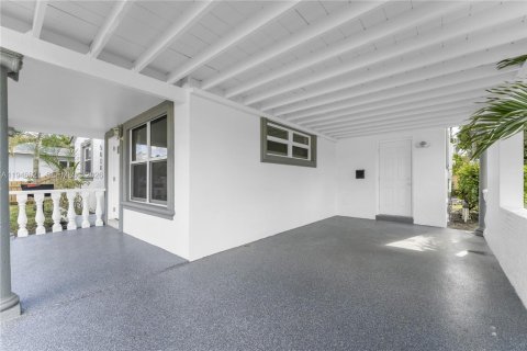 Propiedad comercial en venta en Hollywood, Florida № 2005991 - foto 18