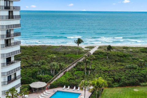 Condominio en alquiler en Hutchinson Island South, Florida, 3 dormitorios, 167.78 m2 № 688269 - foto 1