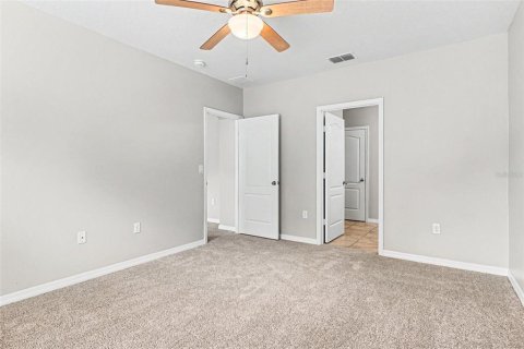 Casa en venta en Winter Haven, Florida, 4 dormitorios, 171.96 m2 № 2101636 - foto 9