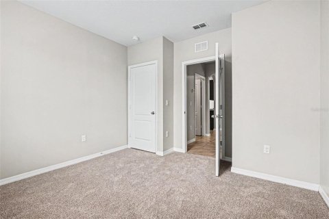 Casa en venta en Winter Haven, Florida, 4 dormitorios, 171.96 m2 № 2101636 - foto 11